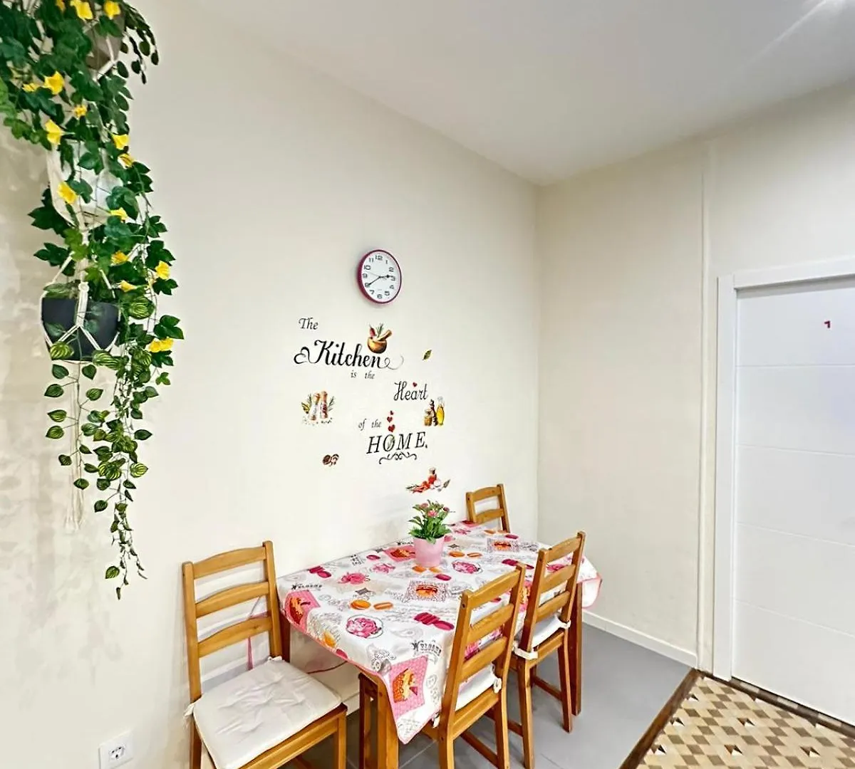 Rooms Balval 0*, Barcellona