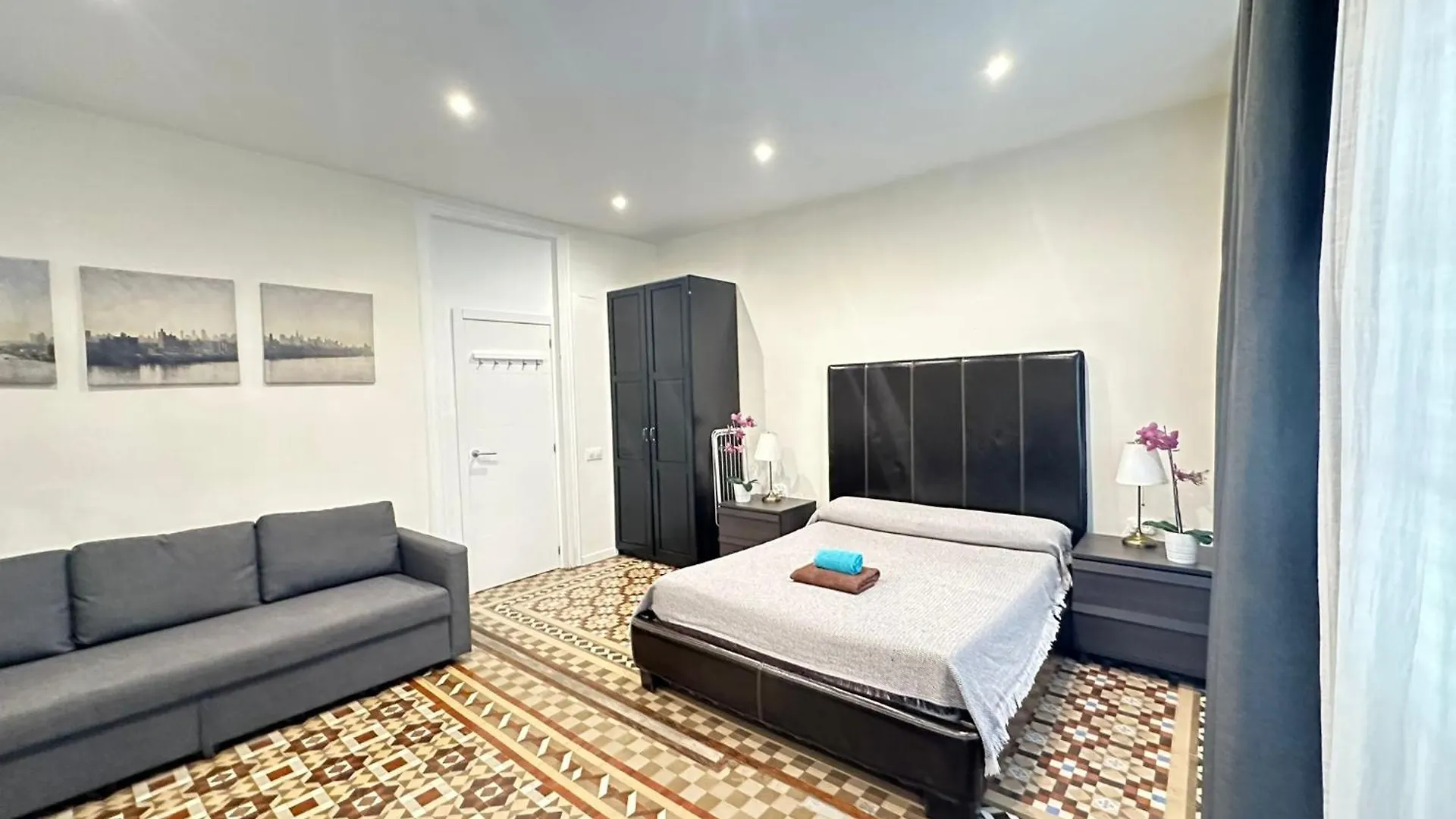 Rooms Balval 0*, Βαρκελώνη